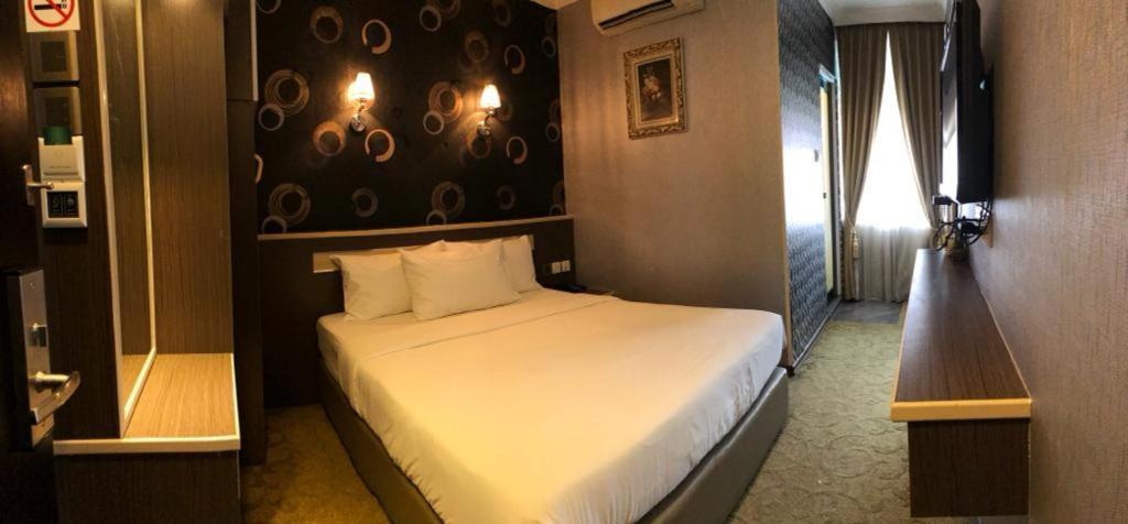 The Ardens - Nong Chik, Kolam Air, 2* Johor Bahru